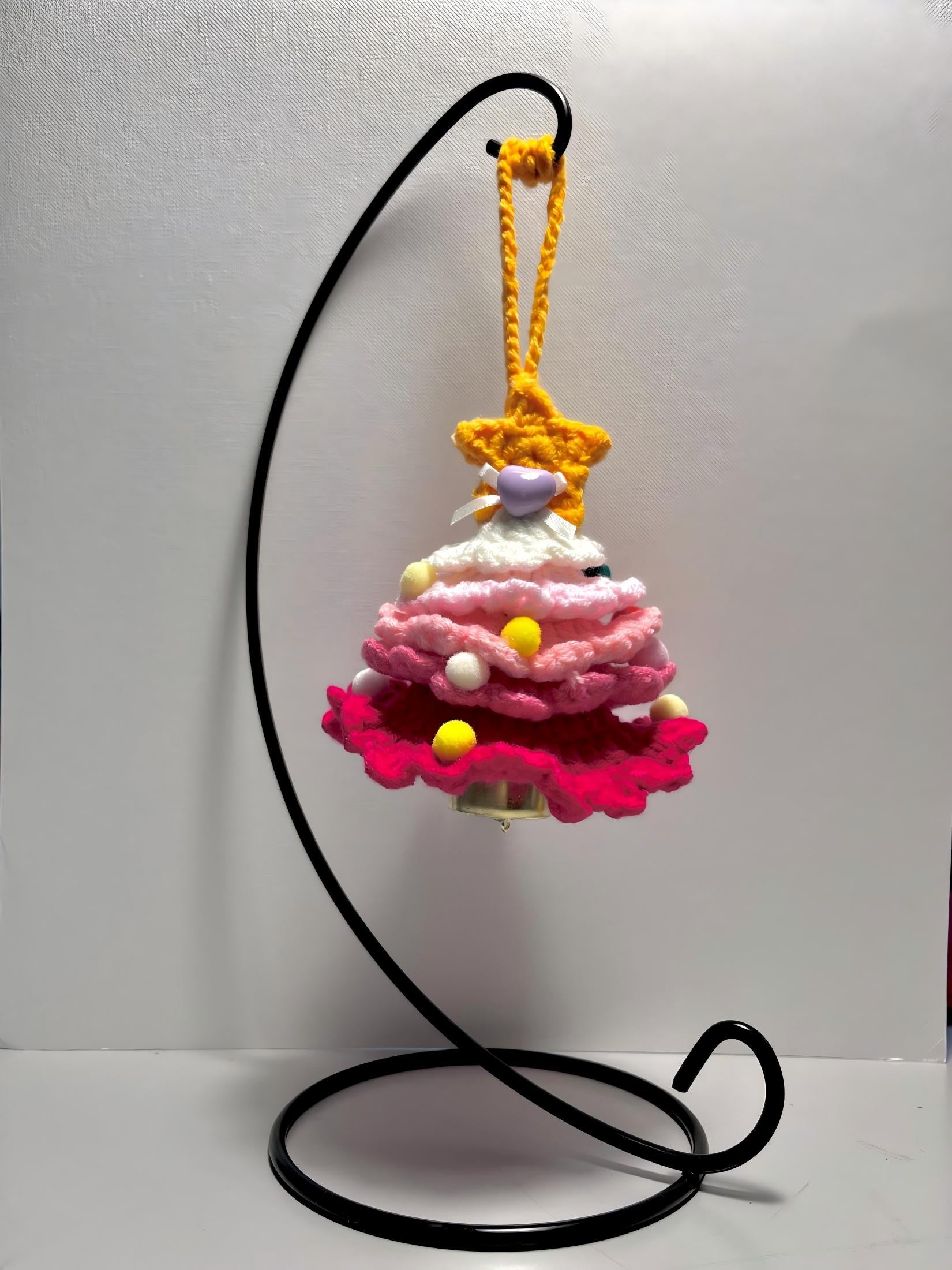 Knitted Christmas tree